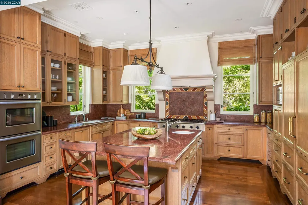 280 Indian Road Piedmont CA 94610