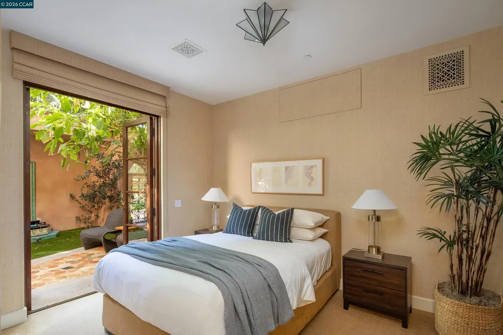 280 Indian Road Piedmont CA 94610
