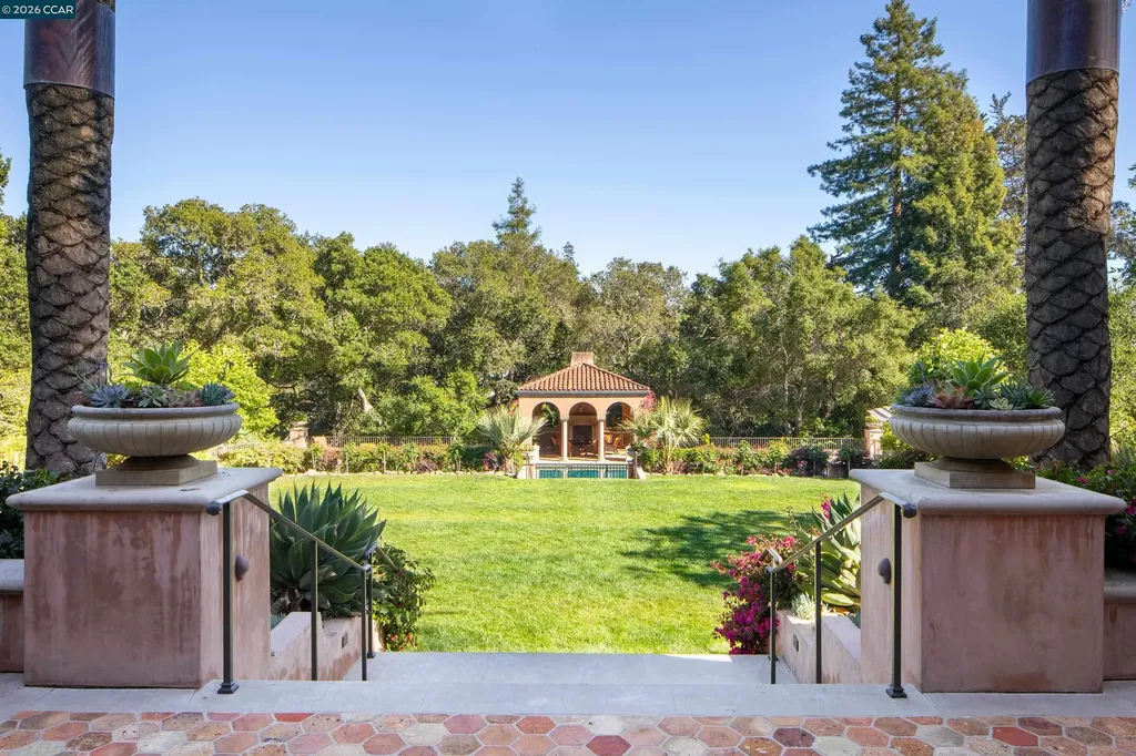 280 Indian Road Piedmont CA 94610