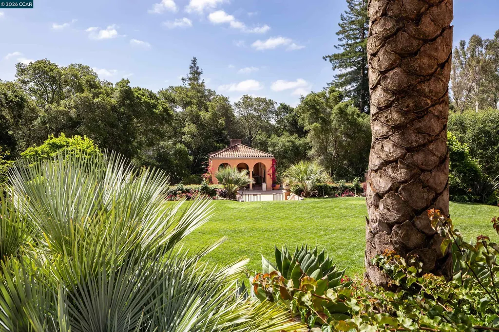 280 Indian Road Piedmont CA 94610