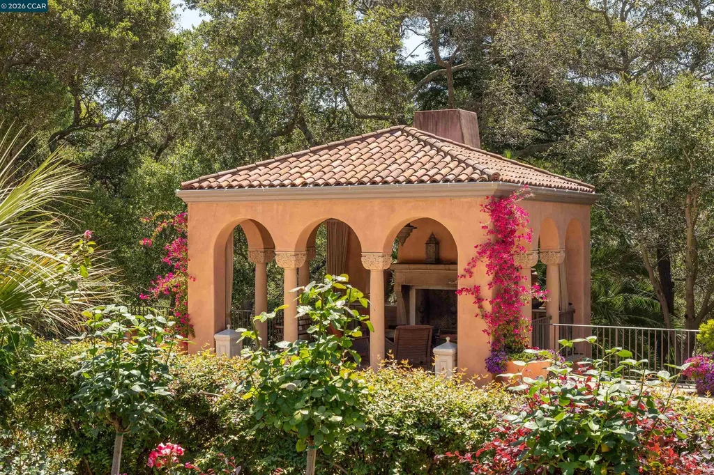 280 Indian Road Piedmont CA 94610