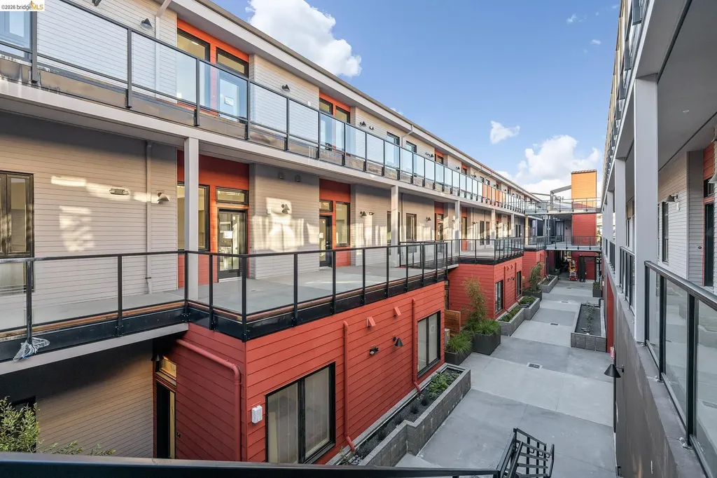 1545 32nd Street Oakland CA 94608