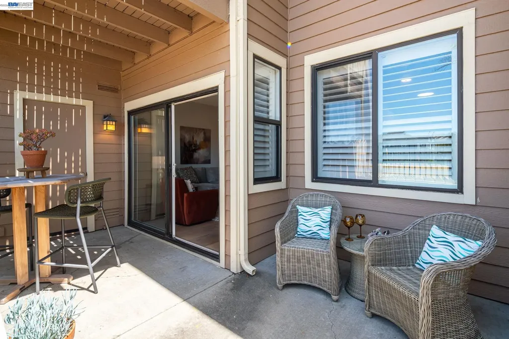 197 Lakeshore Court Richmond CA 94804