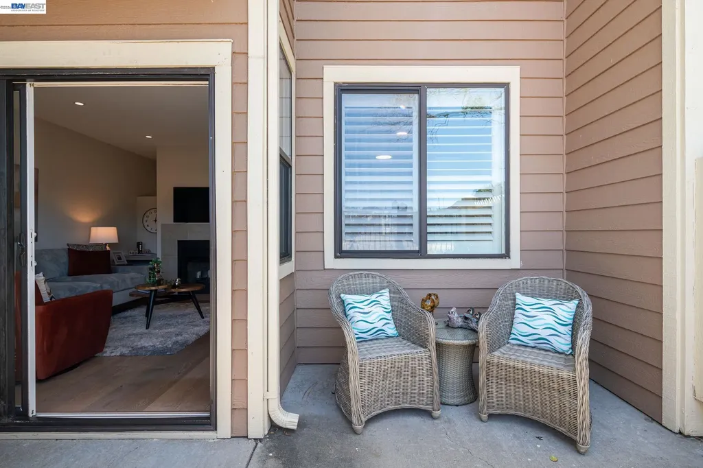 197 Lakeshore Court Richmond CA 94804