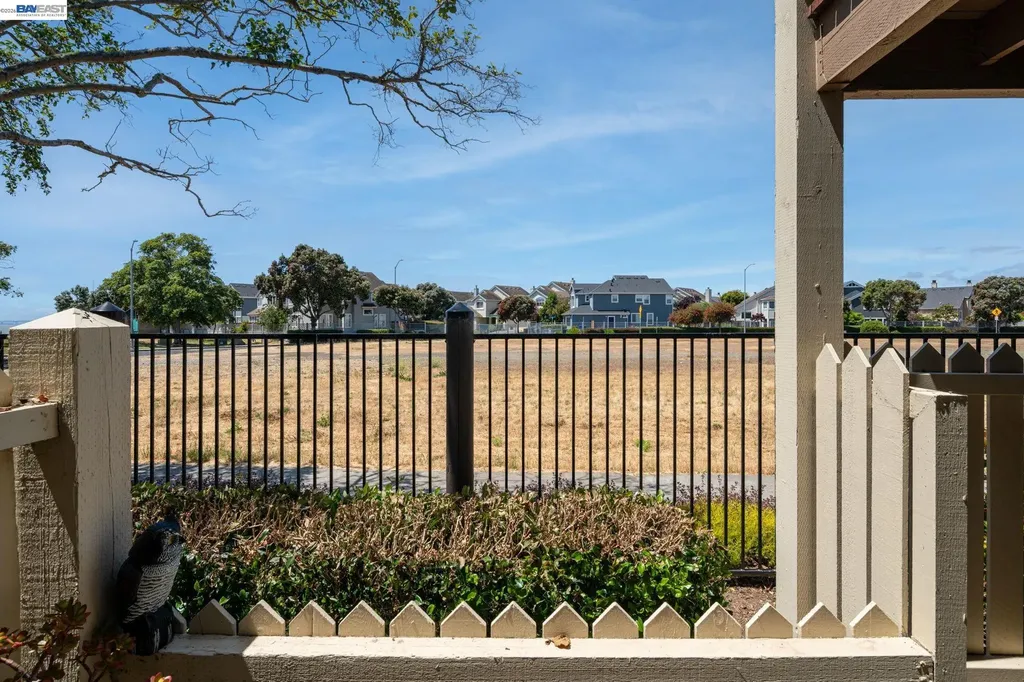 197 Lakeshore Court Richmond CA 94804