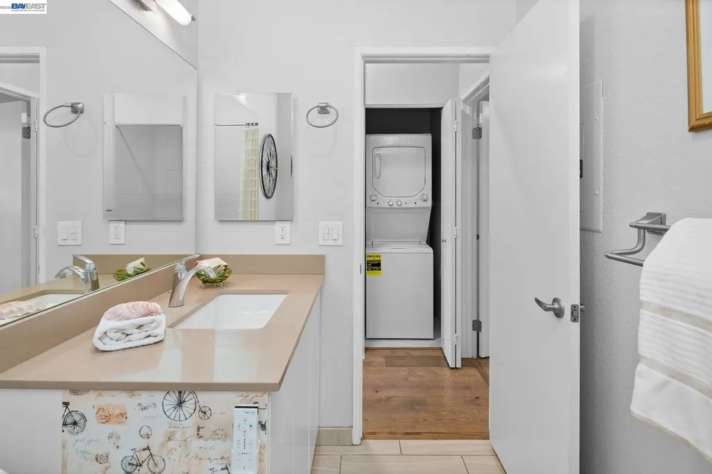 197 Lakeshore Court Richmond CA 94804