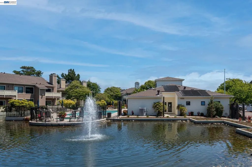 197 Lakeshore Court Richmond CA 94804