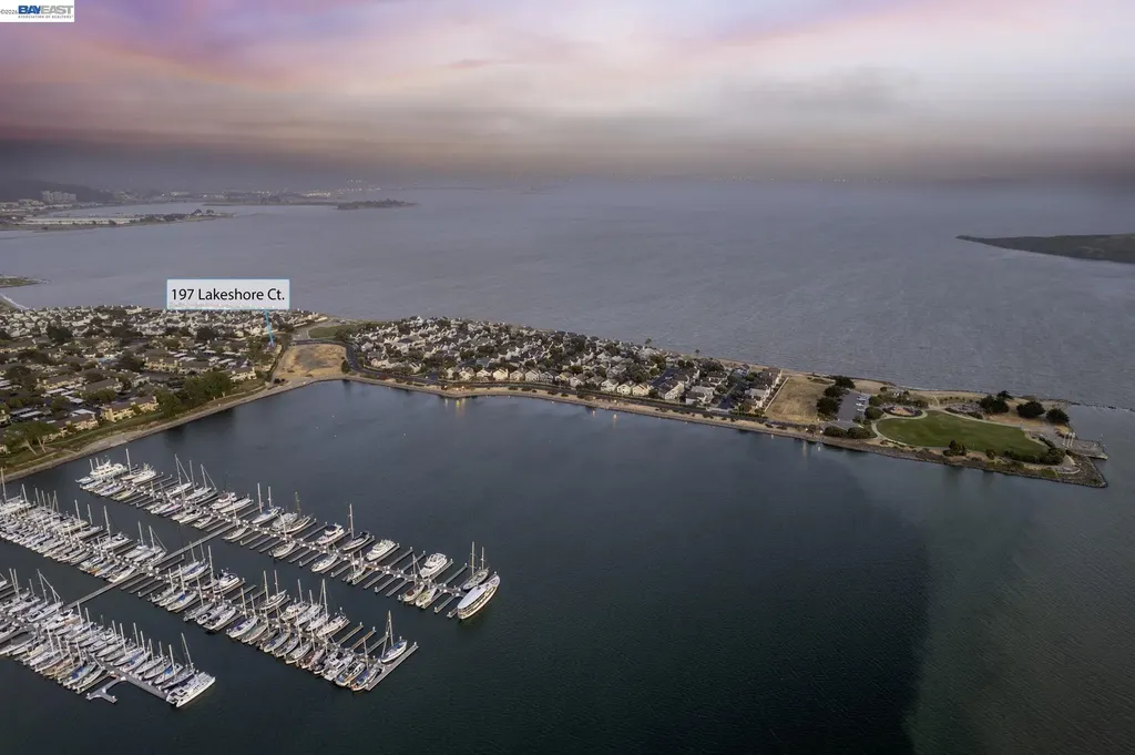 197 Lakeshore Court Richmond CA 94804