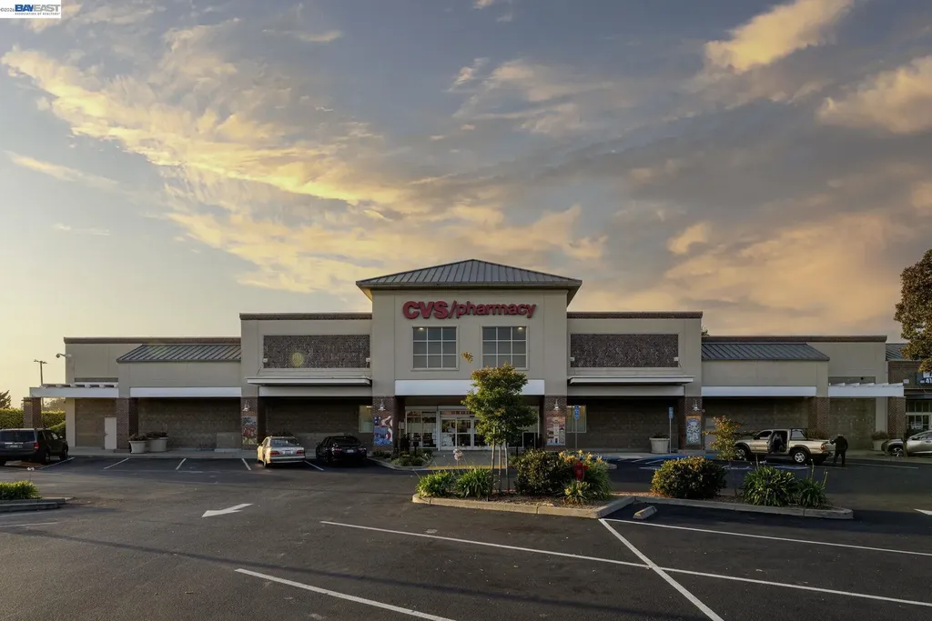 197 Lakeshore Court Richmond CA 94804