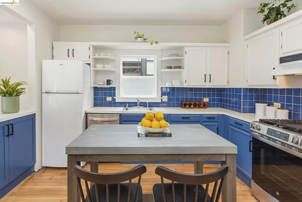 4025 Webster Street Oakland CA 94609