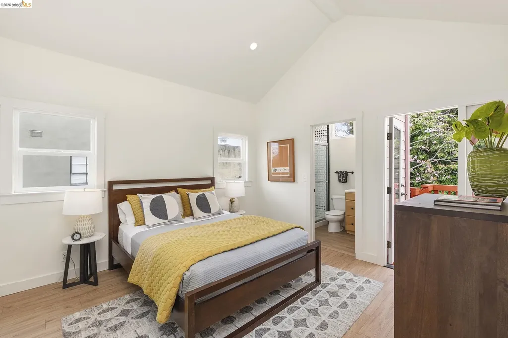 4025 Webster Street Oakland CA 94609