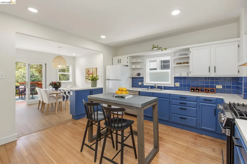 4025 Webster Street Oakland CA 94609