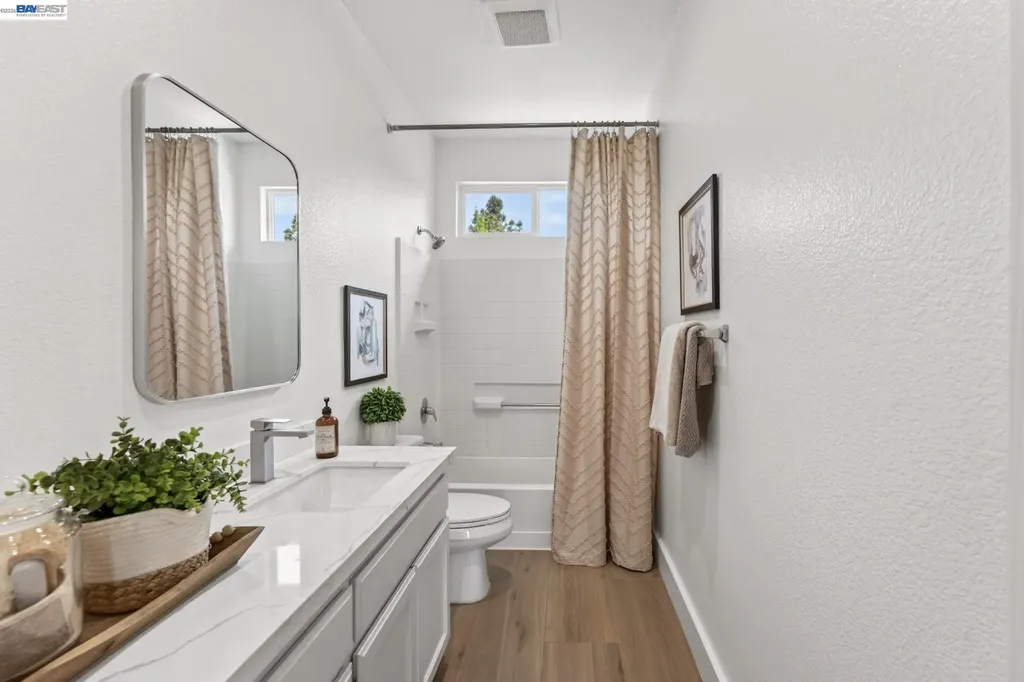 34517 Windflower Lane Union City CA 94587
