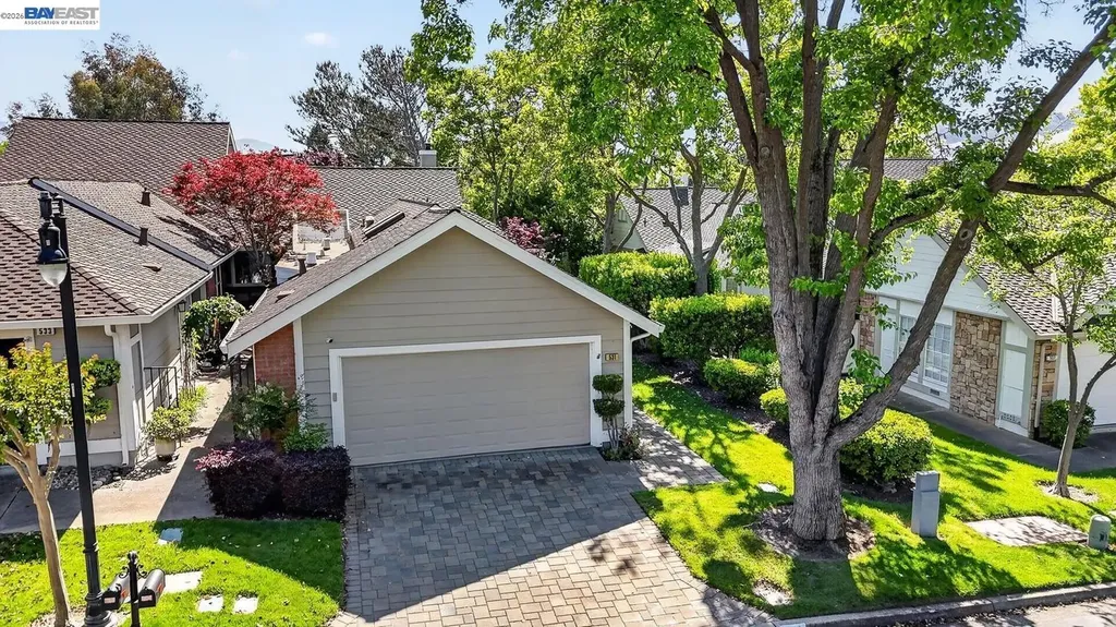 531 Silver Lake Drive Danville CA 94526