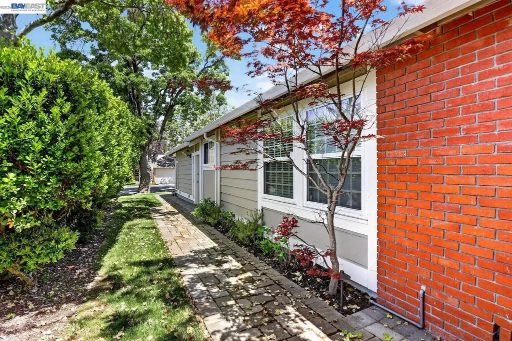531 Silver Lake Drive Danville CA 94526