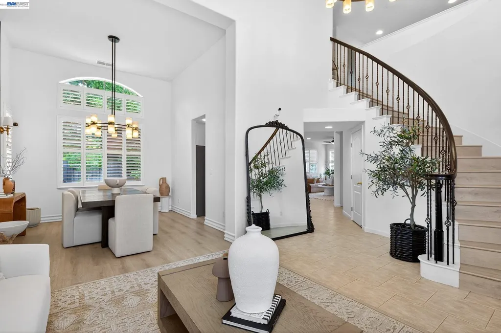 192 Mayhew Way Walnut Creek CA 94597