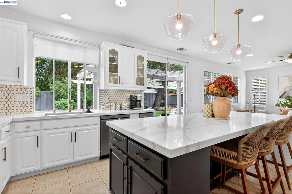 192 Mayhew Way Walnut Creek CA 94597