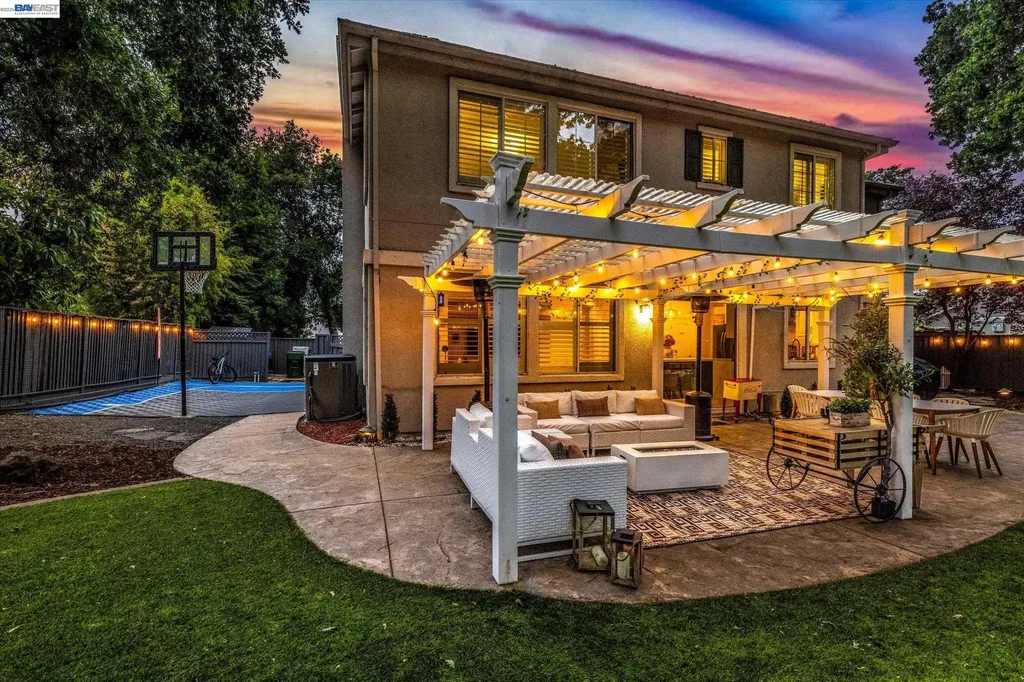 192 Mayhew Way Walnut Creek CA 94597