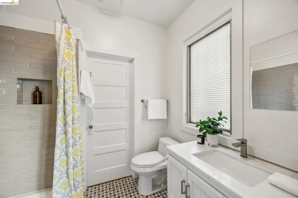 4720 Salem Street Emeryville CA 94608