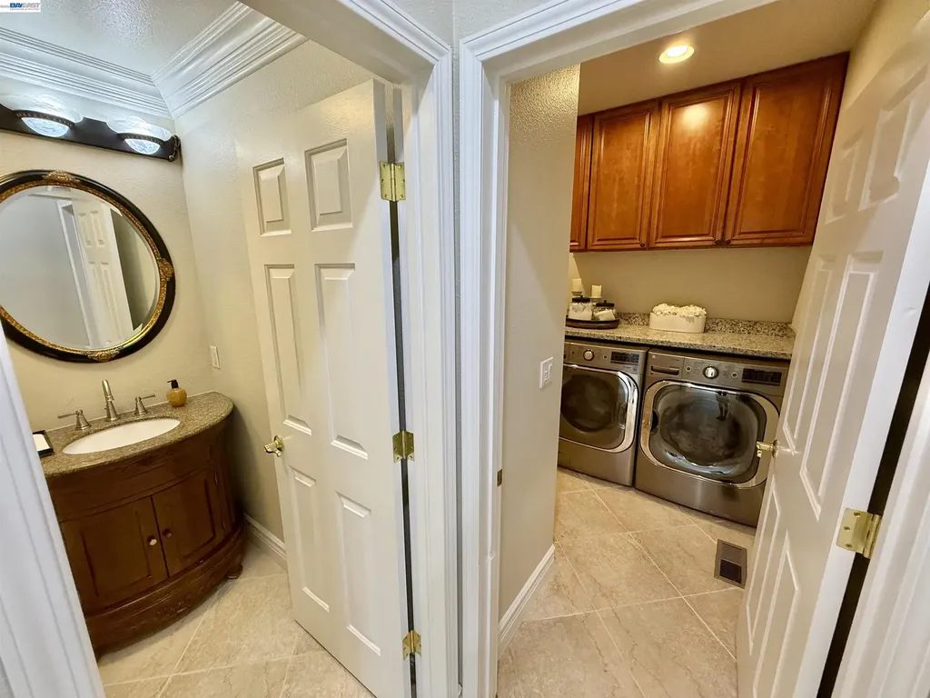 1284 Riesling Circle Livermore CA 94550