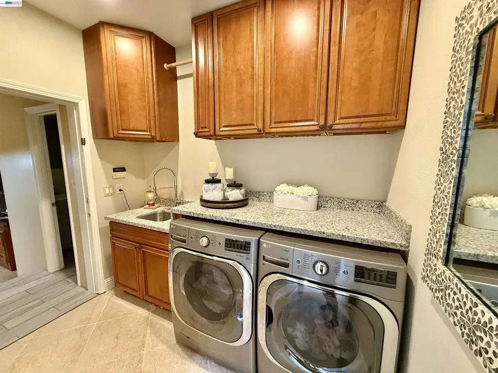 1284 Riesling Circle Livermore CA 94550