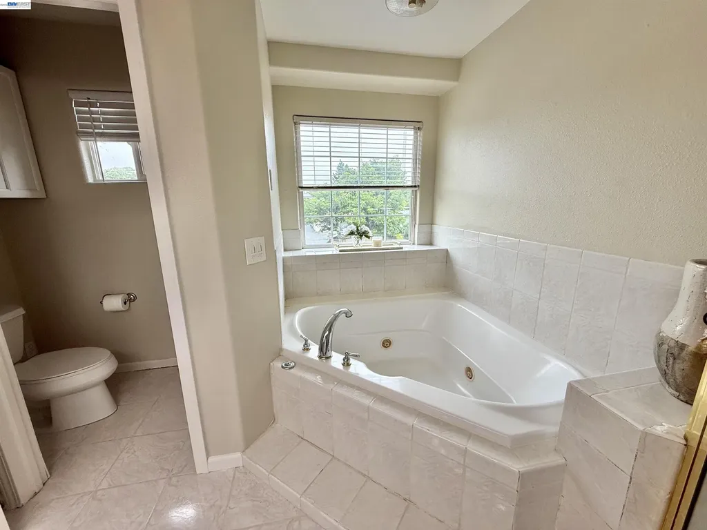 1284 Riesling Circle Livermore CA 94550