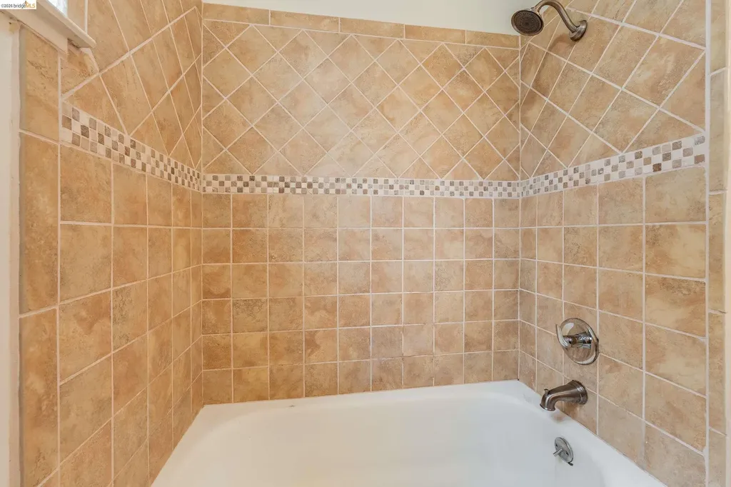 905 24th Street Oakland CA 94606