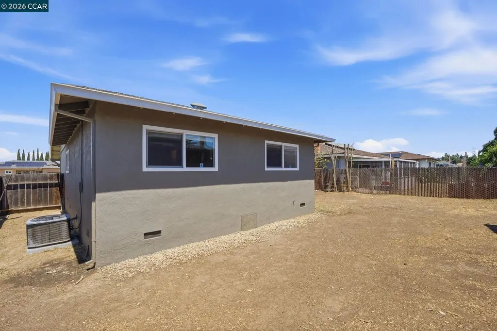 1424 Yosemite Drive Antioch CA 94509