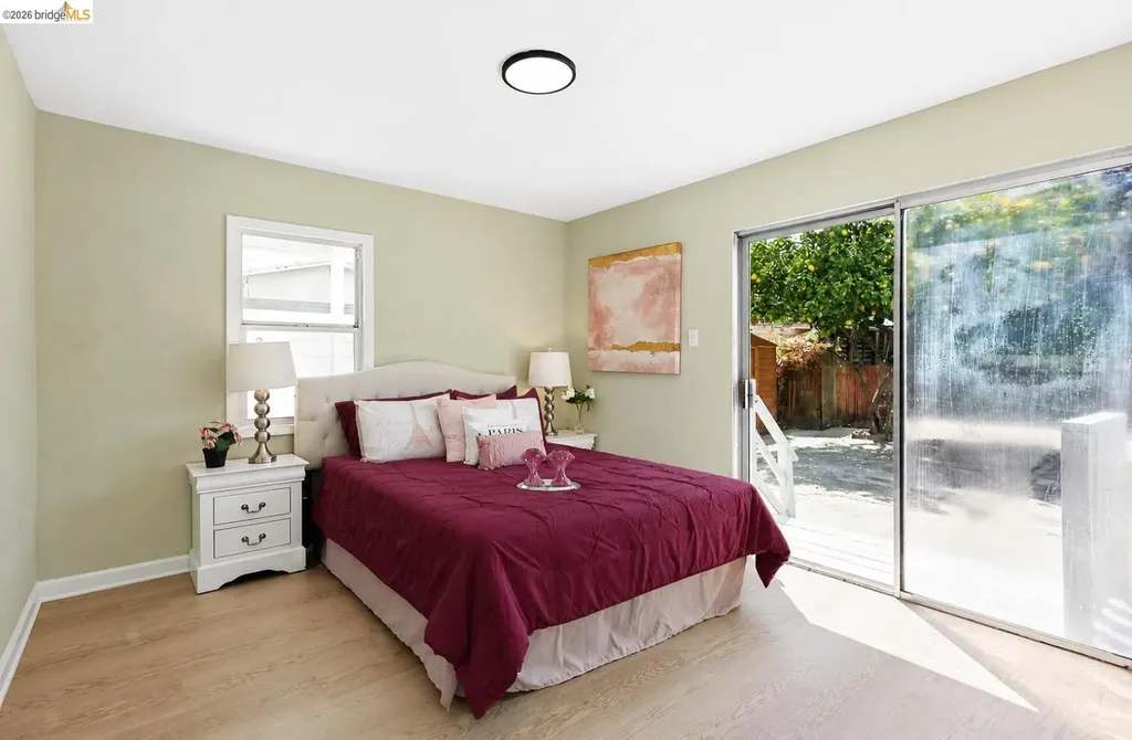 1826 Pacific Avenue Alameda CA 94501