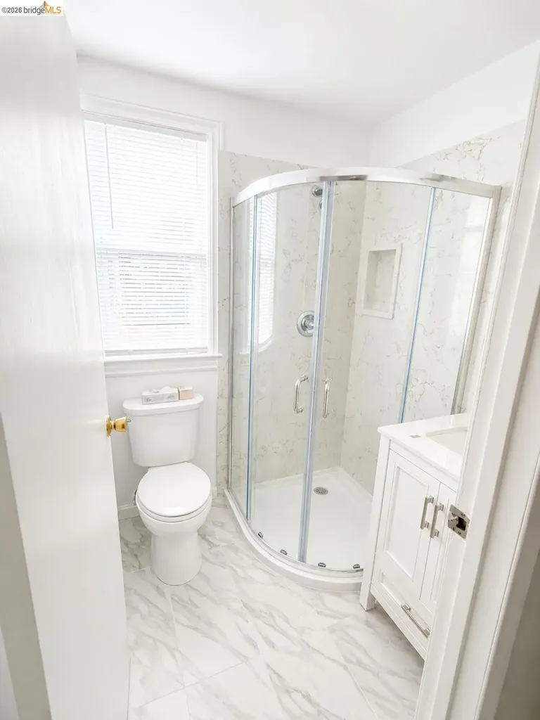 1826 Pacific Avenue Alameda CA 94501