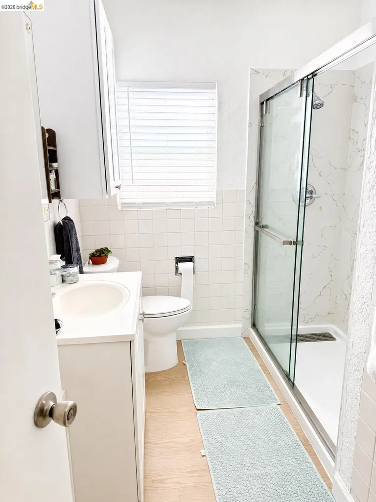 1826 Pacific Avenue Alameda CA 94501