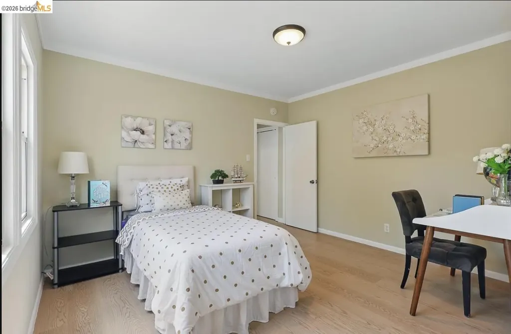 1826 Pacific Avenue Alameda CA 94501