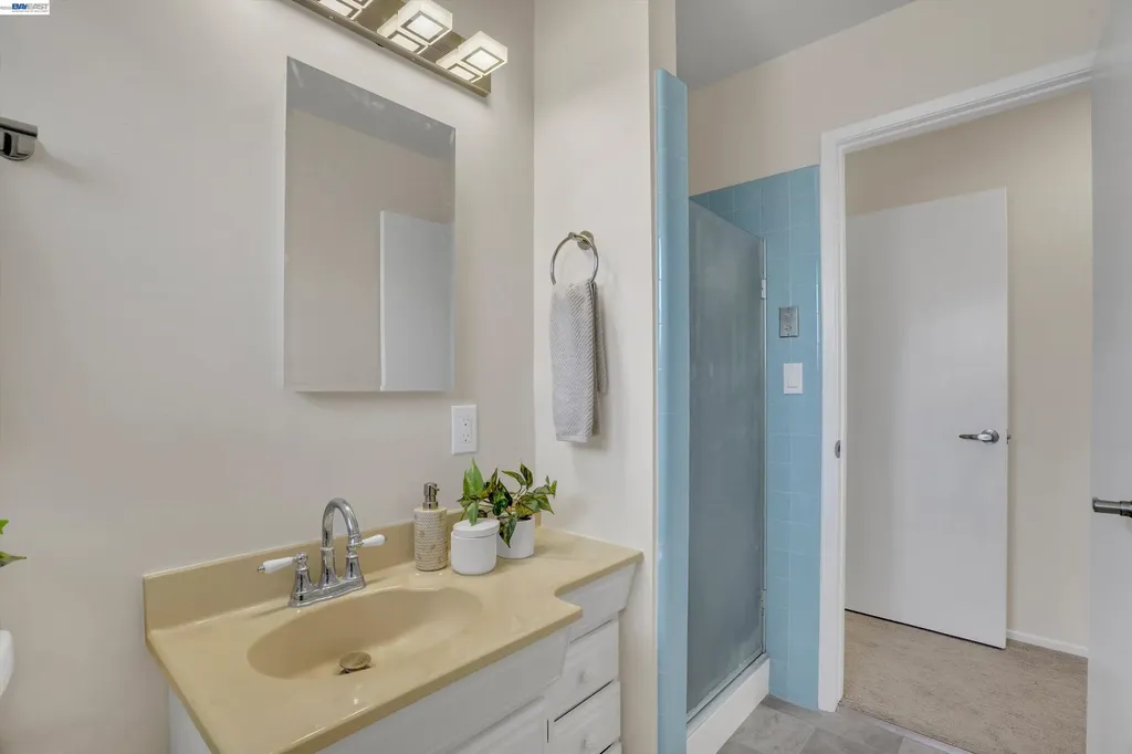 5296 Spencer Court Newark CA 94560