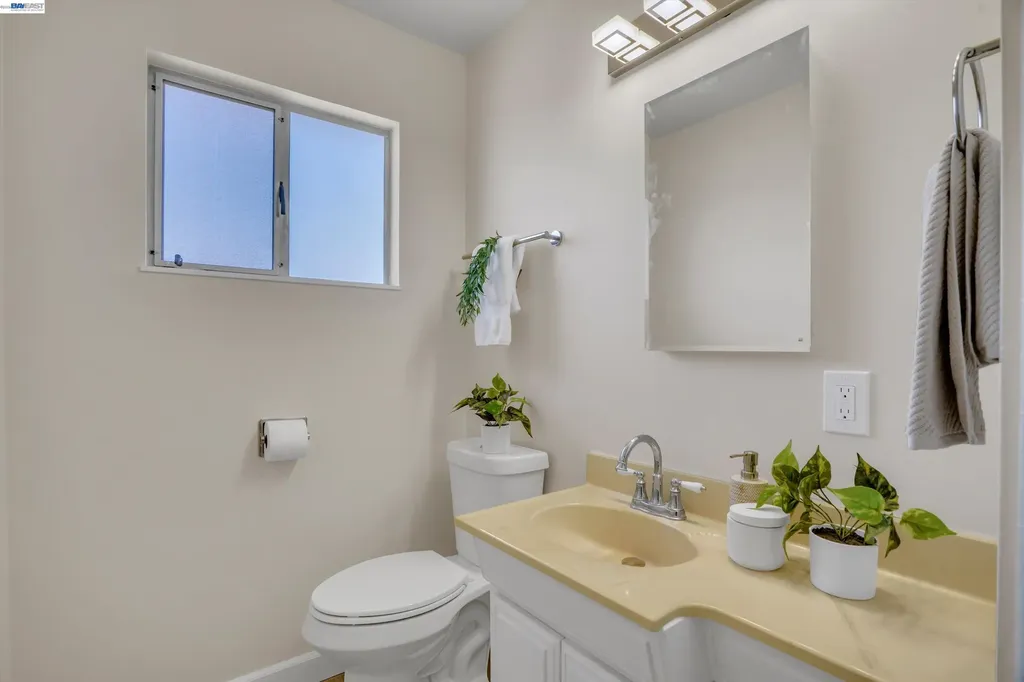 5296 Spencer Court Newark CA 94560