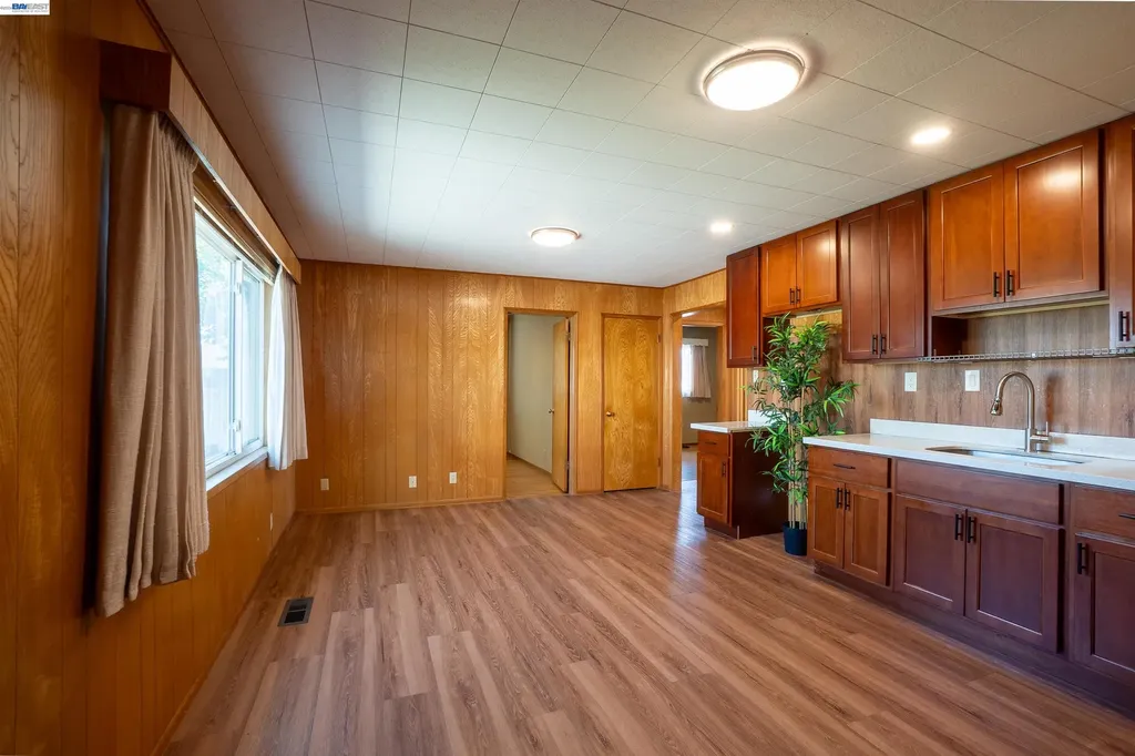 404 Bradrick Drive San Leandro CA 94578