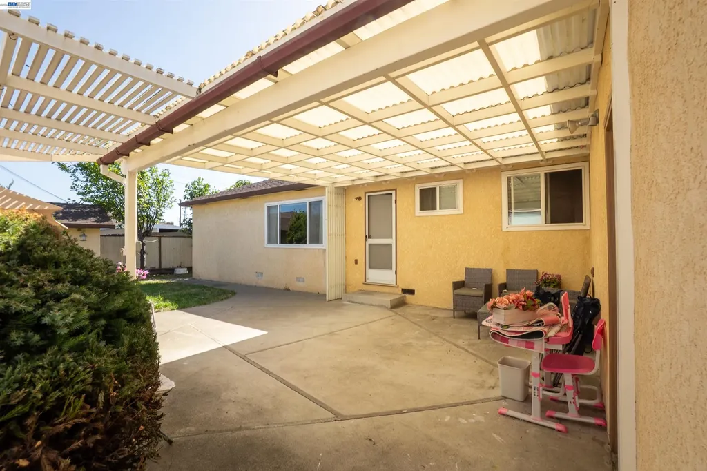 404 Bradrick Drive San Leandro CA 94578