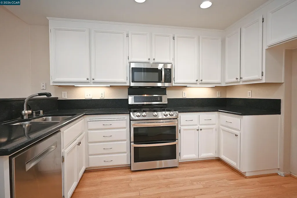 503 Valley View Court Martinez CA 94553