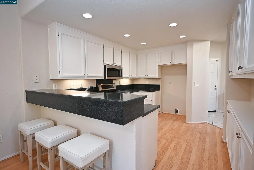 503 Valley View Court Martinez CA 94553