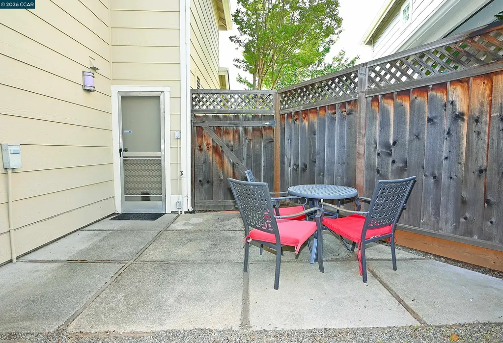 503 Valley View Court Martinez CA 94553