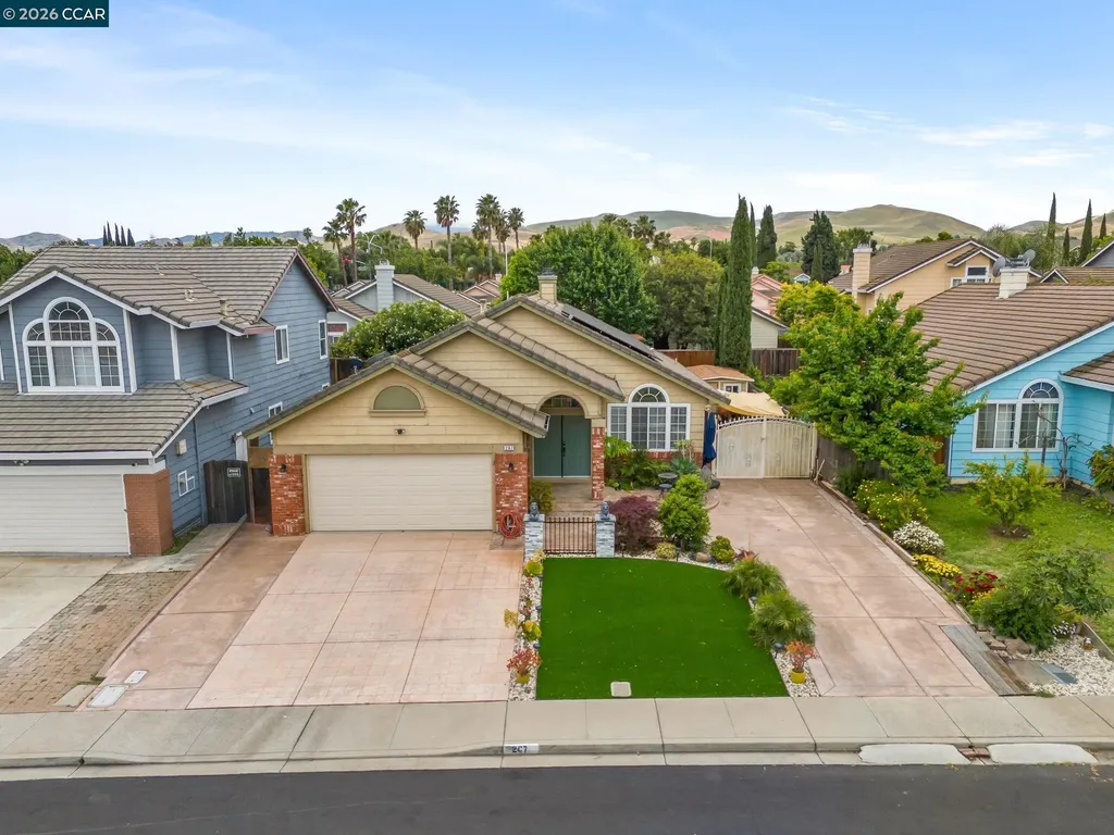 207 Babbling Brook Way Pittsburg CA 94565