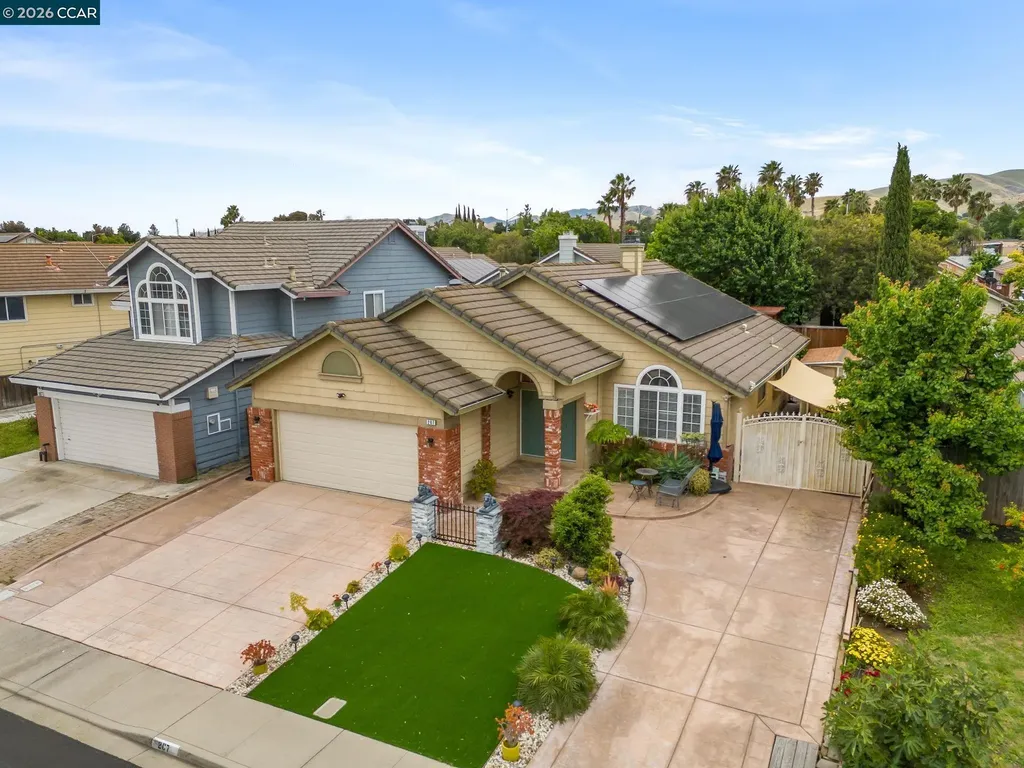207 Babbling Brook Way Pittsburg CA 94565
