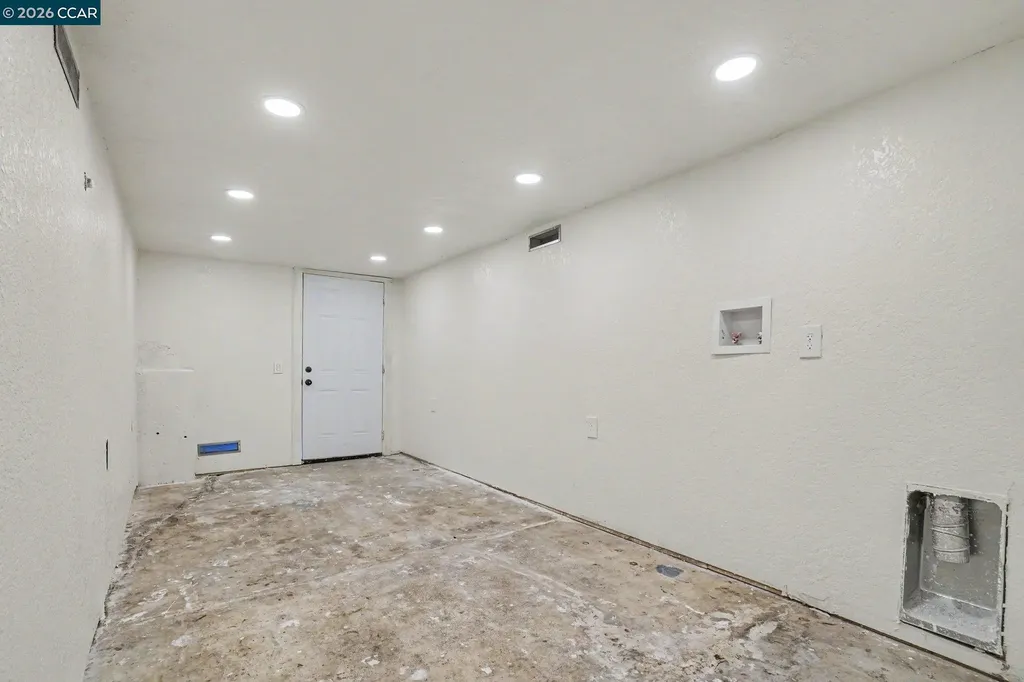 2165 James Street Martinez CA 94553