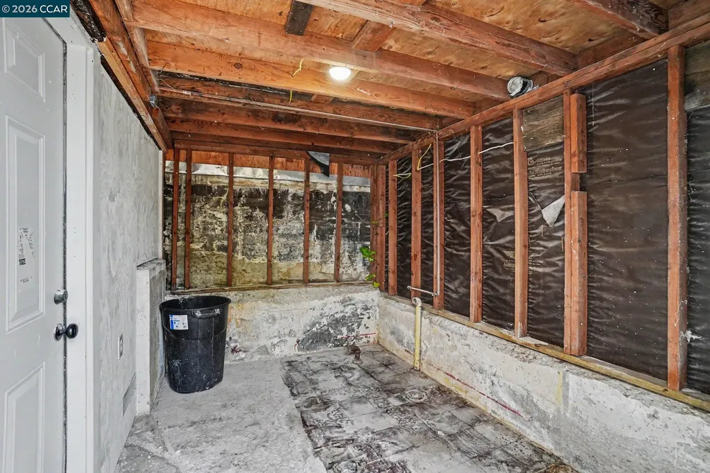 2165 James Street Martinez CA 94553