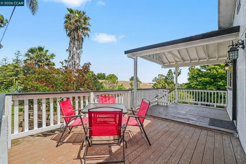 2165 James Street Martinez CA 94553