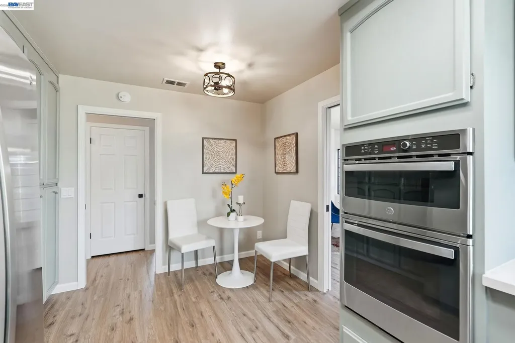 29 Captains Drive Alameda CA 94502