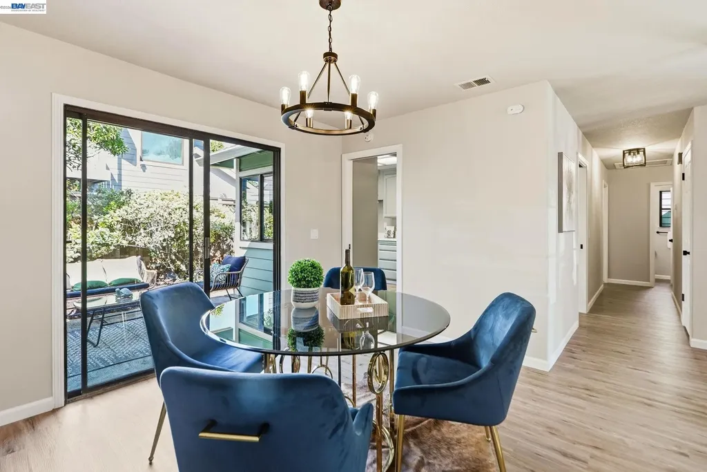 29 Captains Drive Alameda CA 94502