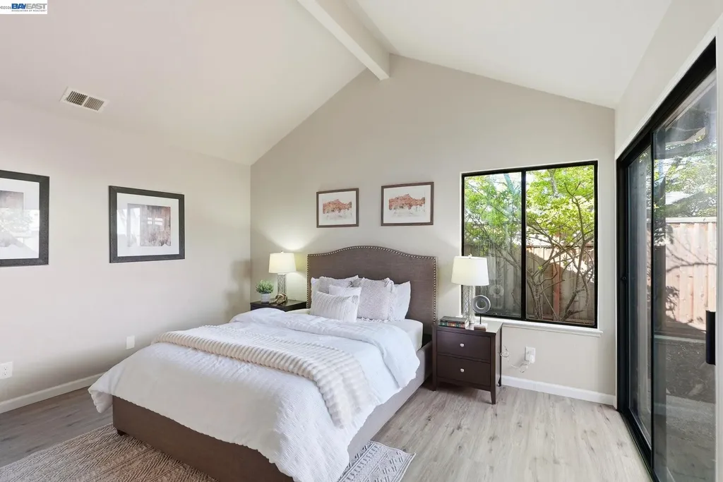 29 Captains Drive Alameda CA 94502