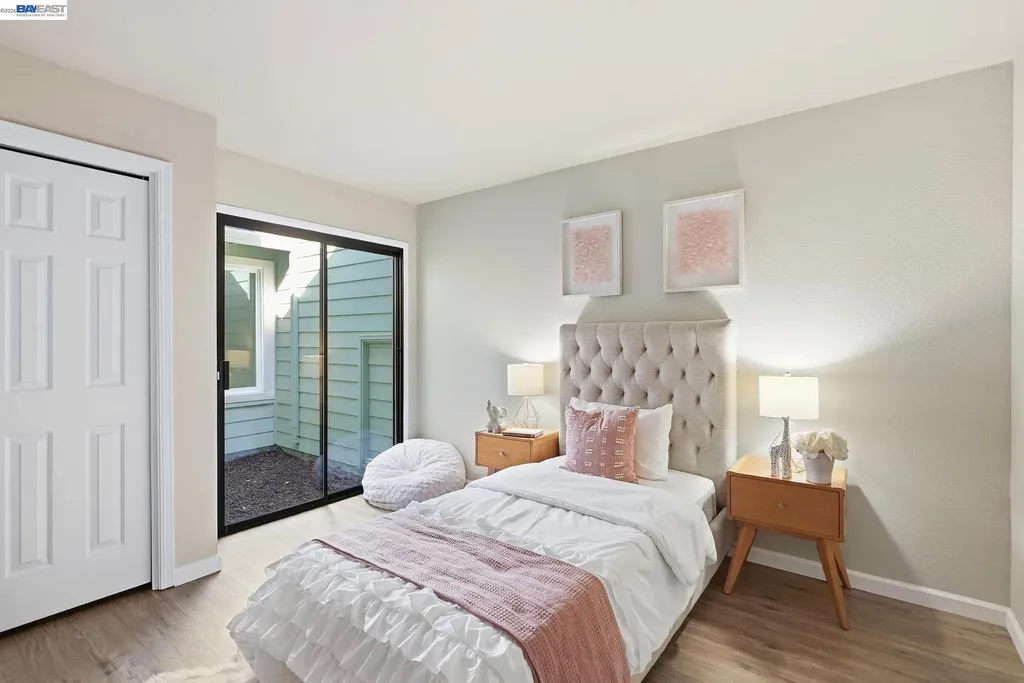 29 Captains Drive Alameda CA 94502