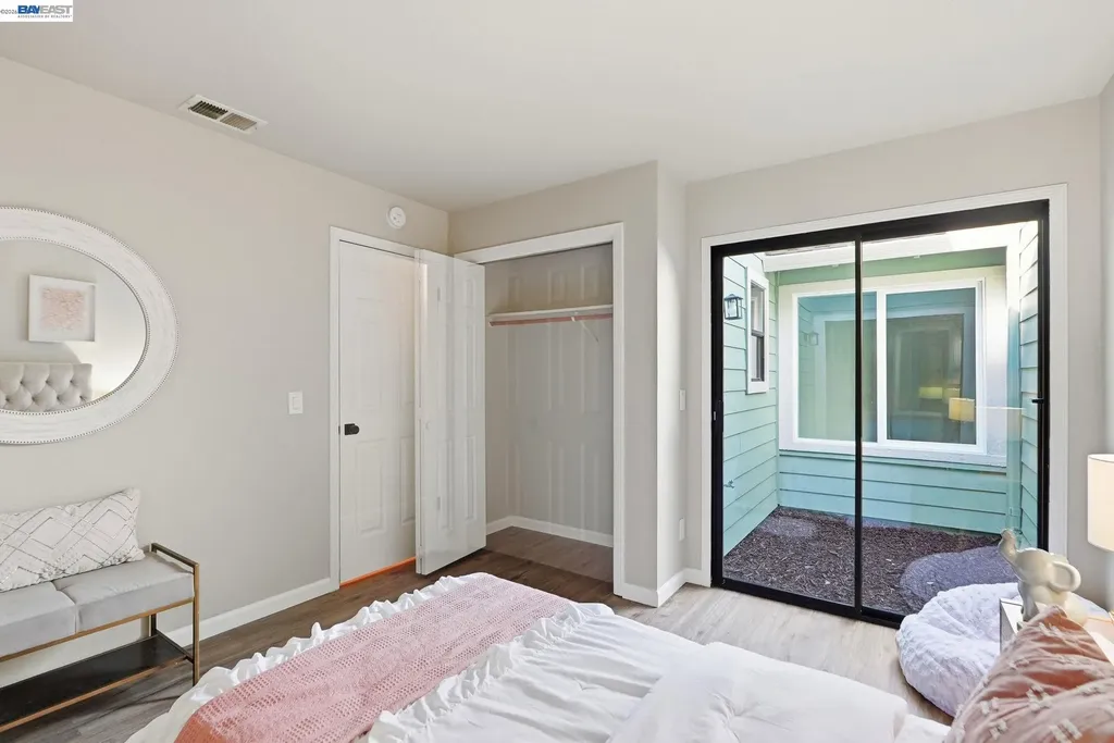 29 Captains Drive Alameda CA 94502