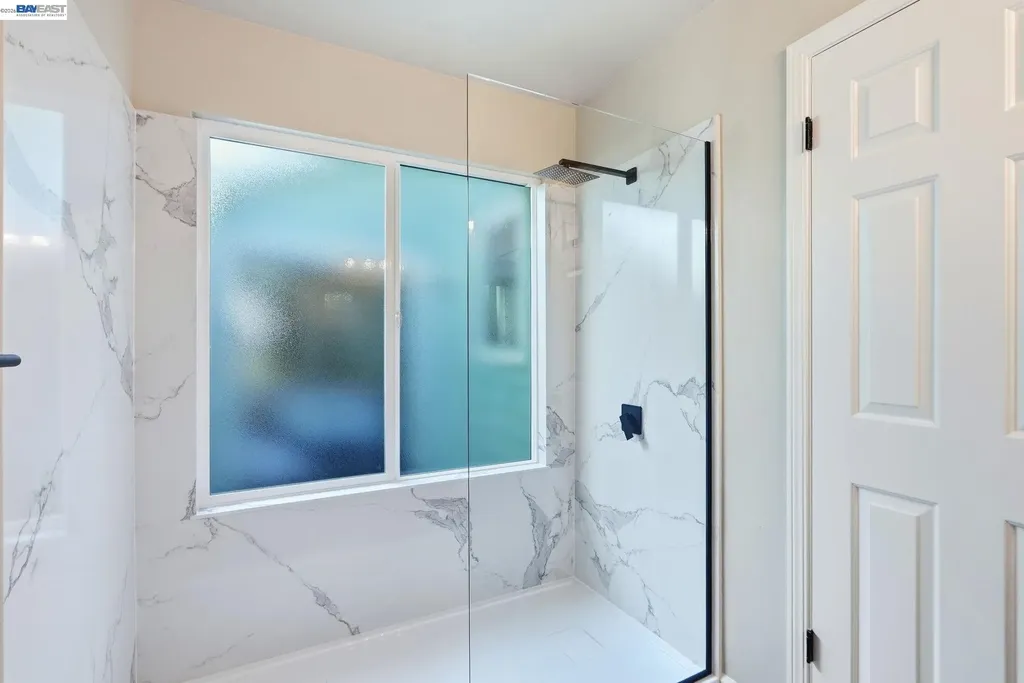 29 Captains Drive Alameda CA 94502
